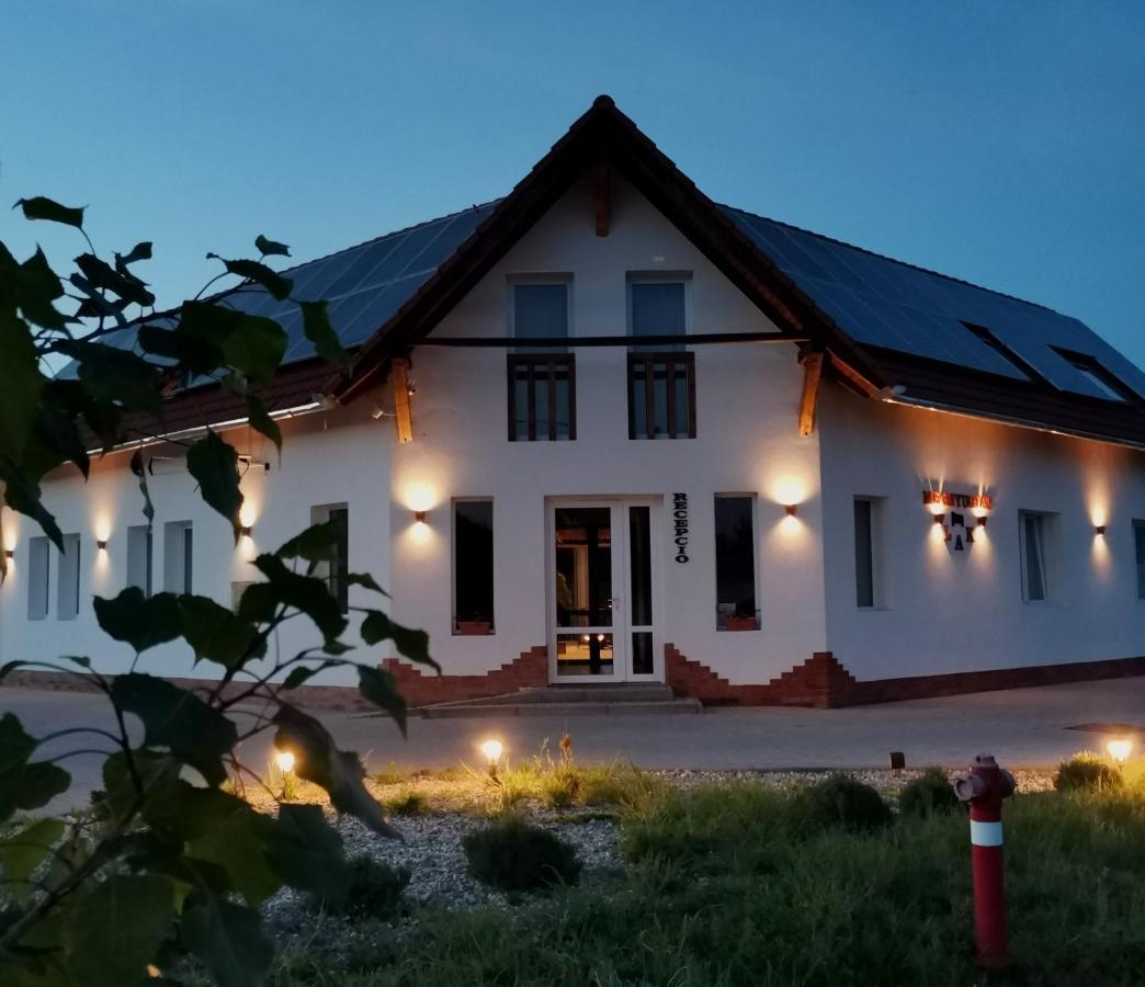 Megnyugtat-Lak Apartmanhaz Demjen Bagian luar foto