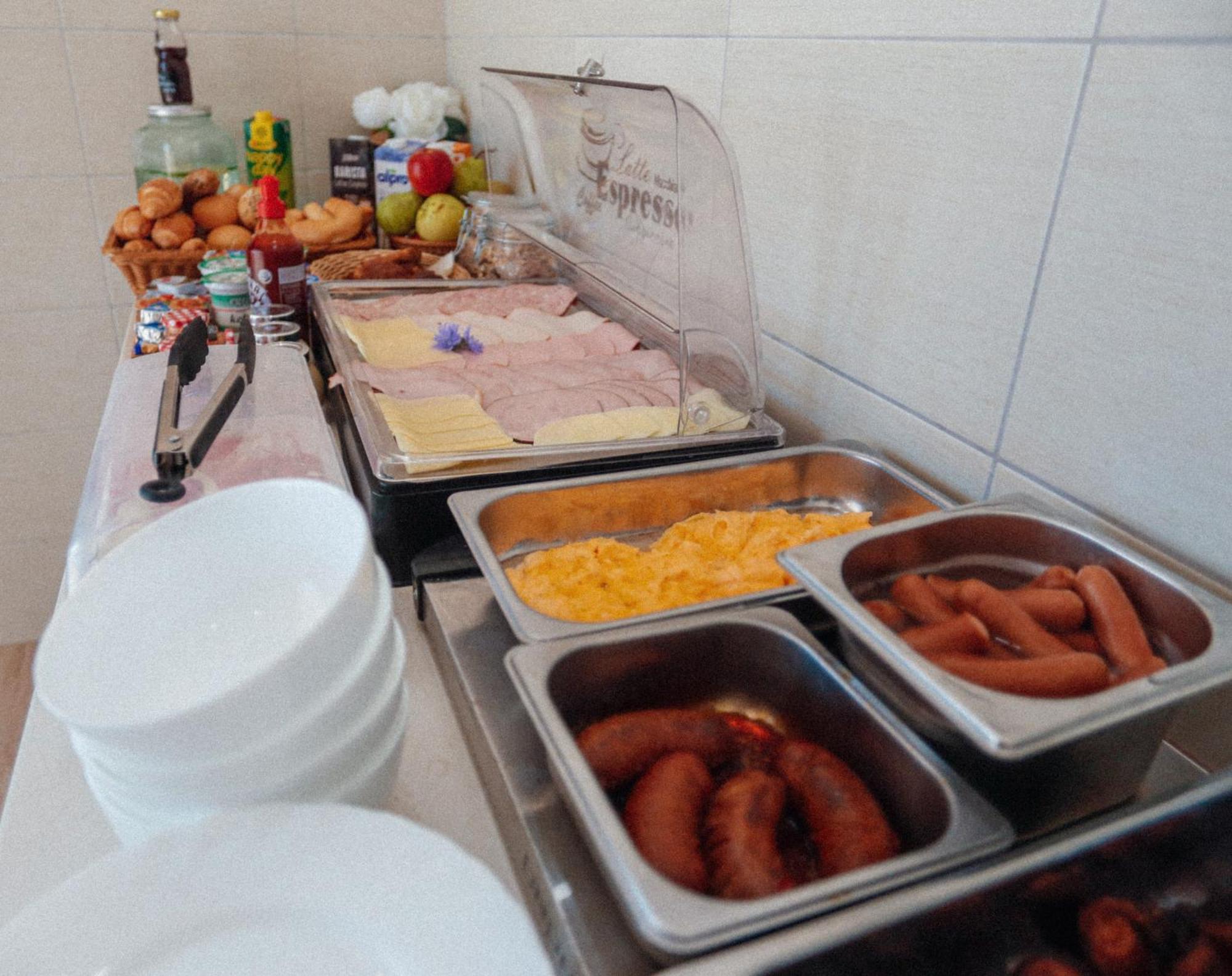 Megnyugtat-Lak Apartmanhaz Demjen Bagian luar foto