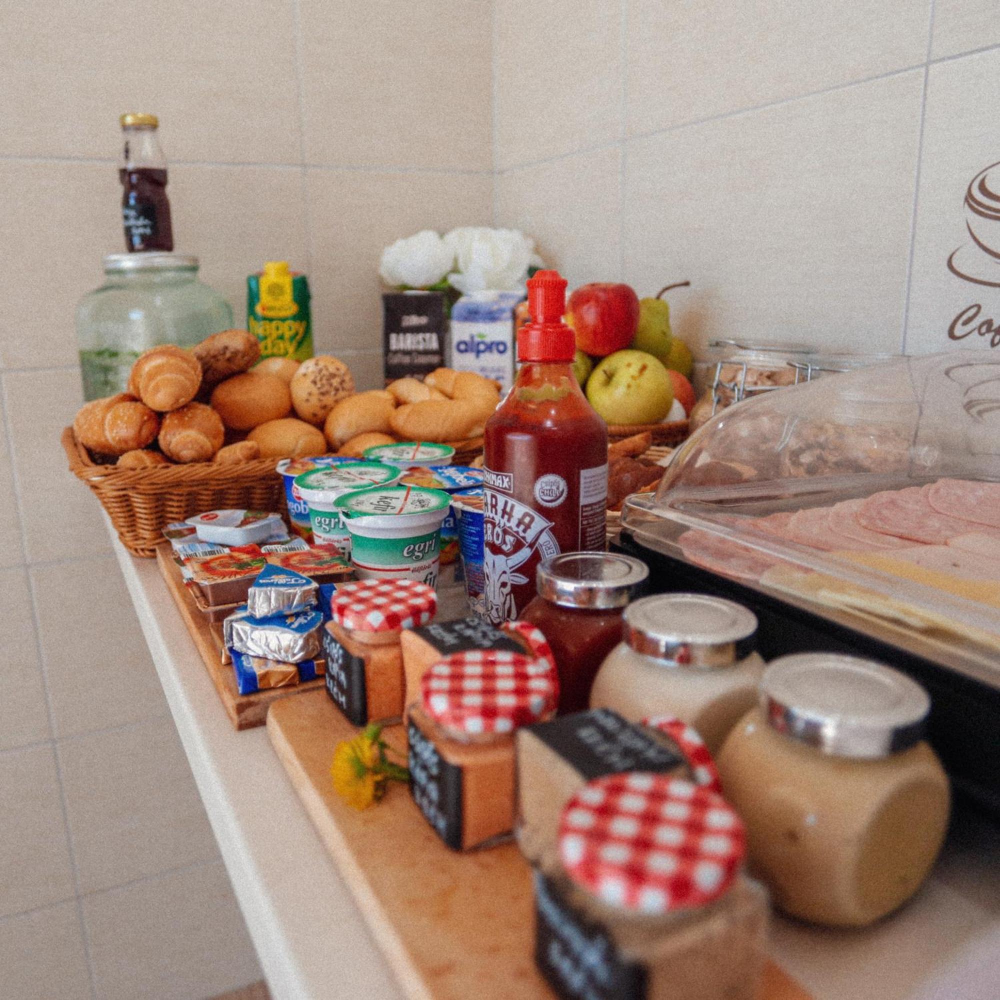 Megnyugtat-Lak Apartmanhaz Demjen Bagian luar foto